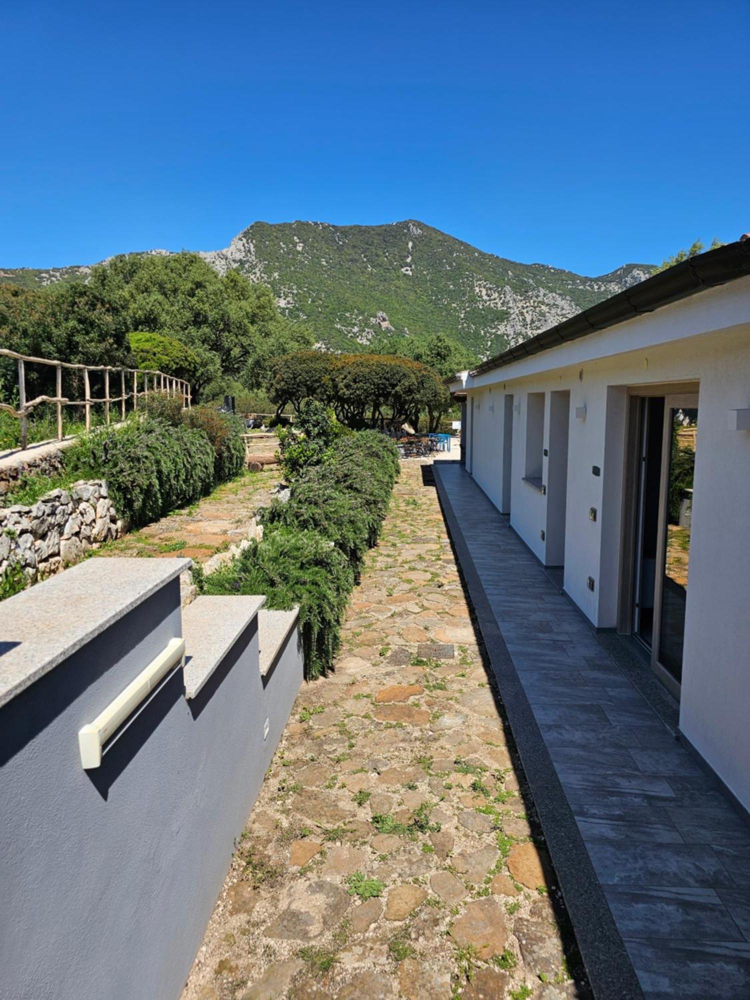 Hotel Pranos Turismo Rurale Cala Gonone Exterior foto